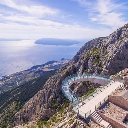 In Imotski With Swimming Pool Ferienhaus *